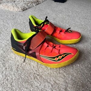 saucony high jump spikes size 7.5